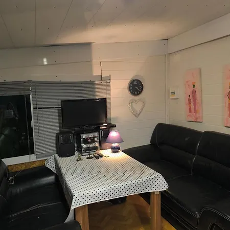 مكان تخييم Beaucamp *